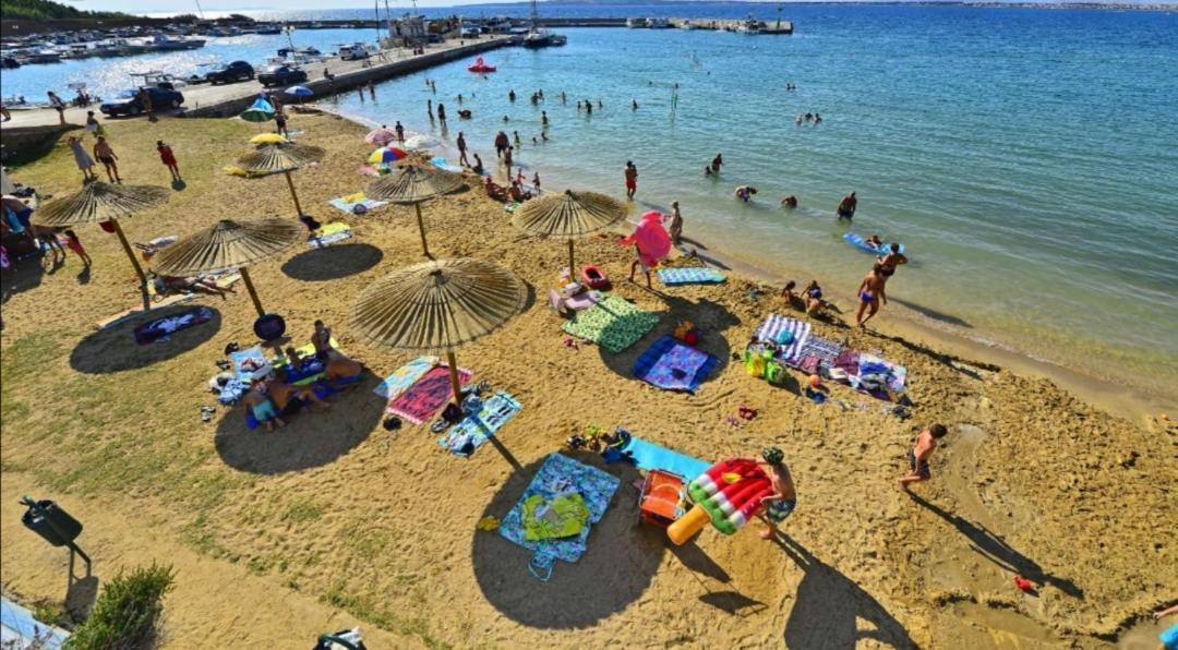 Appartamento Casa Bianca Privlaka  Esterno foto
