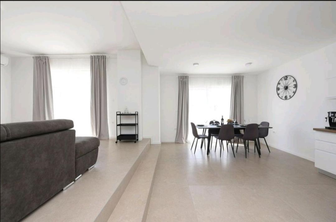 Appartamento Casa Bianca Privlaka  Esterno foto
